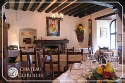 Caveau du ch&acirc;teau de Gl&eacute;rolles